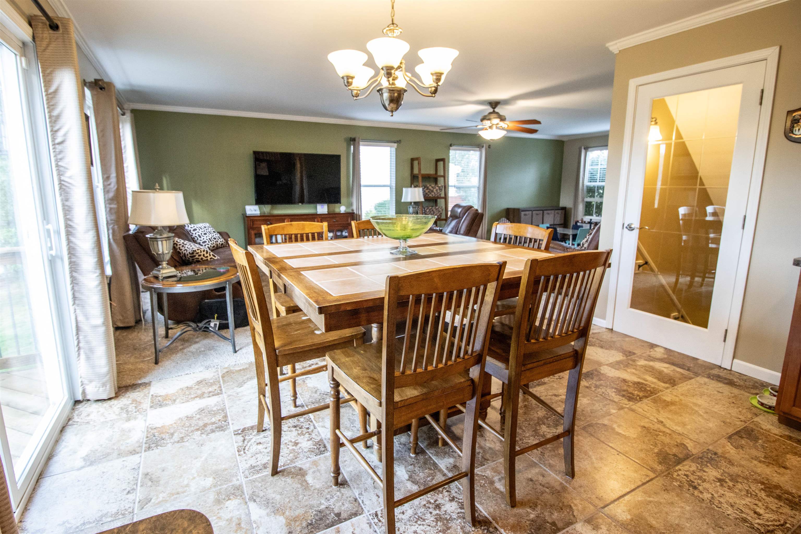 321 Rustic Trail Linden, MI 48451 - Photo 10 of 68 50189063-669b5975-ce12-4695-ba8d-848f49a3c4d2.JPG