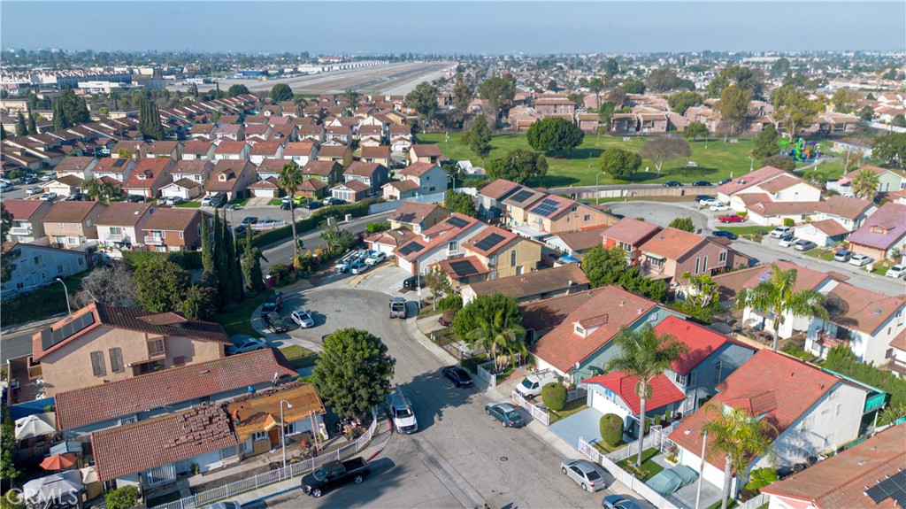 623 West Indigo Street Compton, CA 90220 - Photo 7 of 7 View of cul de sac and beylond.