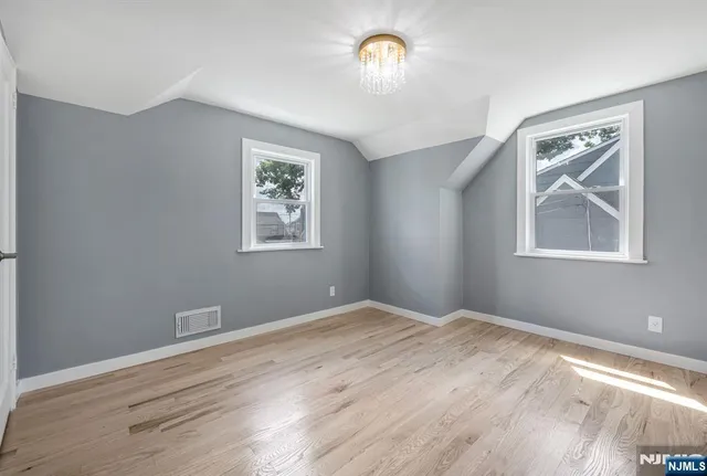 $2,600 | 47 Ekings Avenue, Unit 2, Hawthorne, NJ 07506