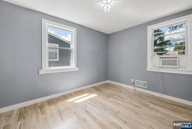 $2,600 | 47 Ekings Avenue, Unit 2, Hawthorne, NJ 07506