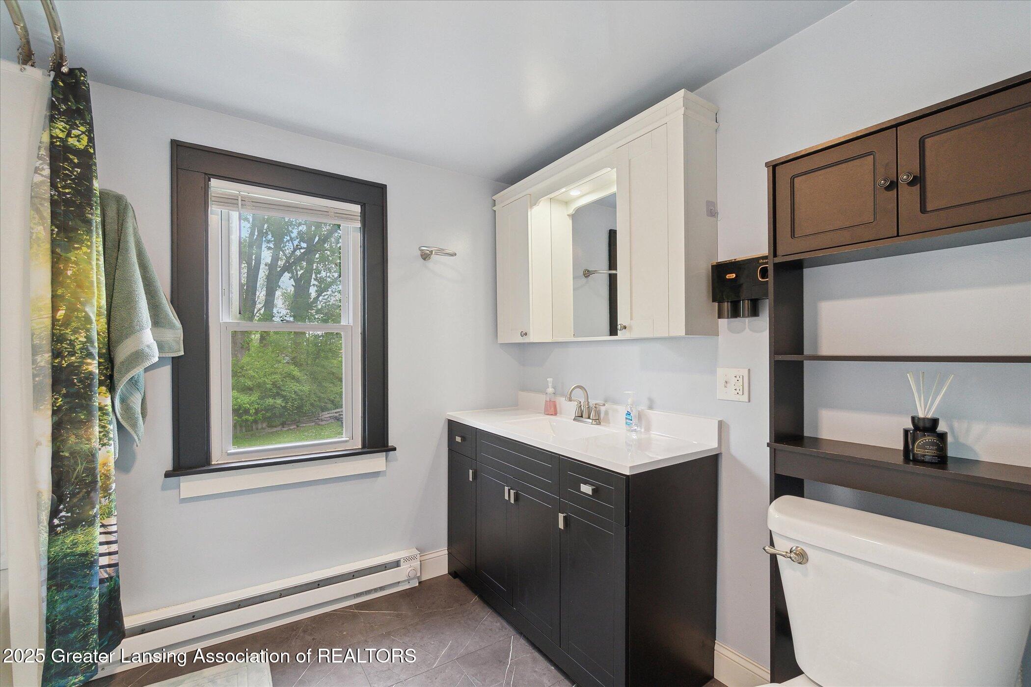 5104 Old Lansing Road Lansing, MI 48917 - Photo 21 of 31 19-5104-Old-Lansing-Rd-Lansing-MI-48917-