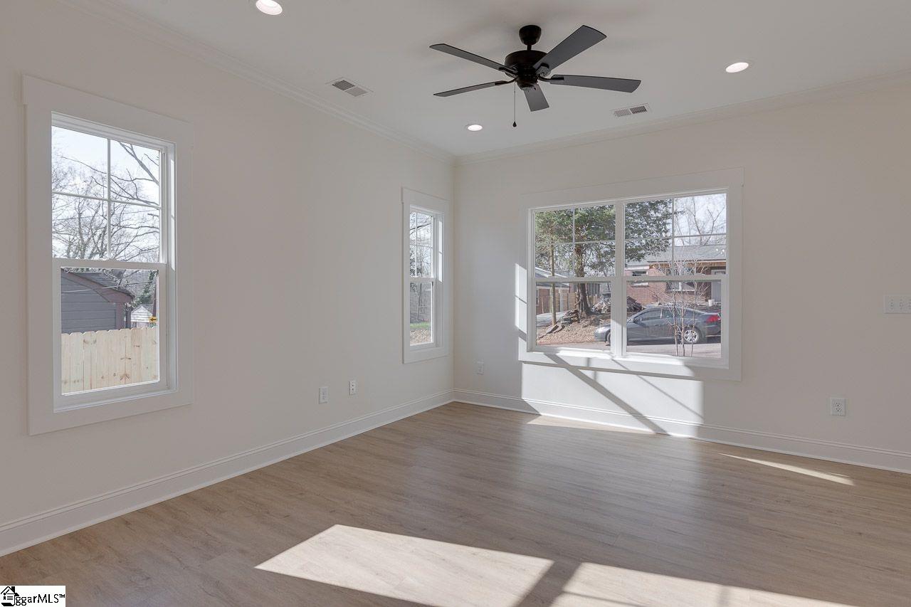 33 Hall Street Greenville, SC 29607 - Photo 4 of 20 Gallery Image 4
