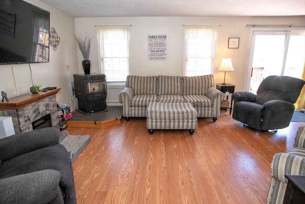 135 Bishop Road Fitchburg, MA 01420 - Photo 10 of 42 Gallery Image 10