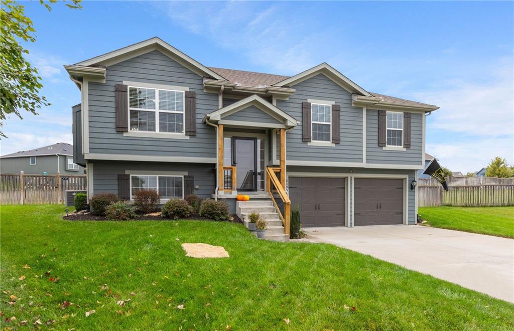 24969 West 148th Street Olathe, KS 66061 - Photo 2 of 46