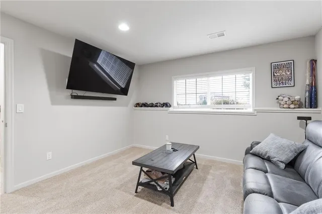 $405,000 | 24969 West 148th Street, Olathe, KS 66061