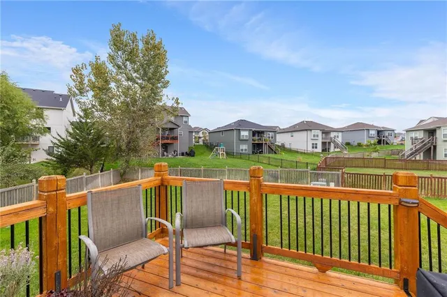 $405,000 | 24969 West 148th Street, Olathe, KS 66061