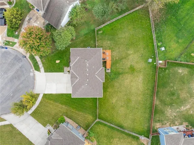 $405,000 | 24969 West 148th Street, Olathe, KS 66061