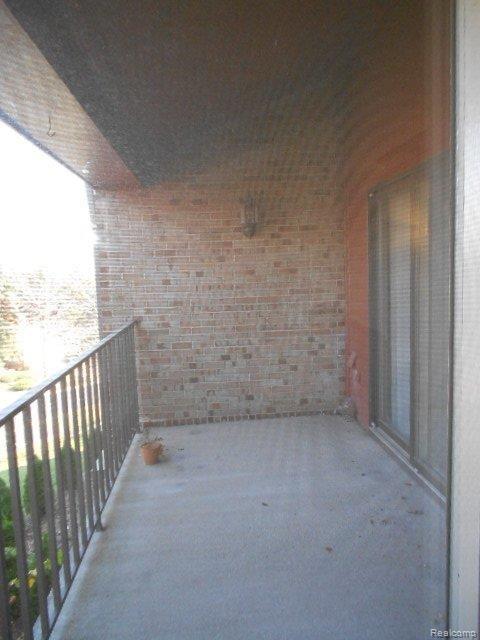 875 GreenView Court, Unit 60 Rochester, MI 48307 - Photo 13 of 17 Balcony off great room