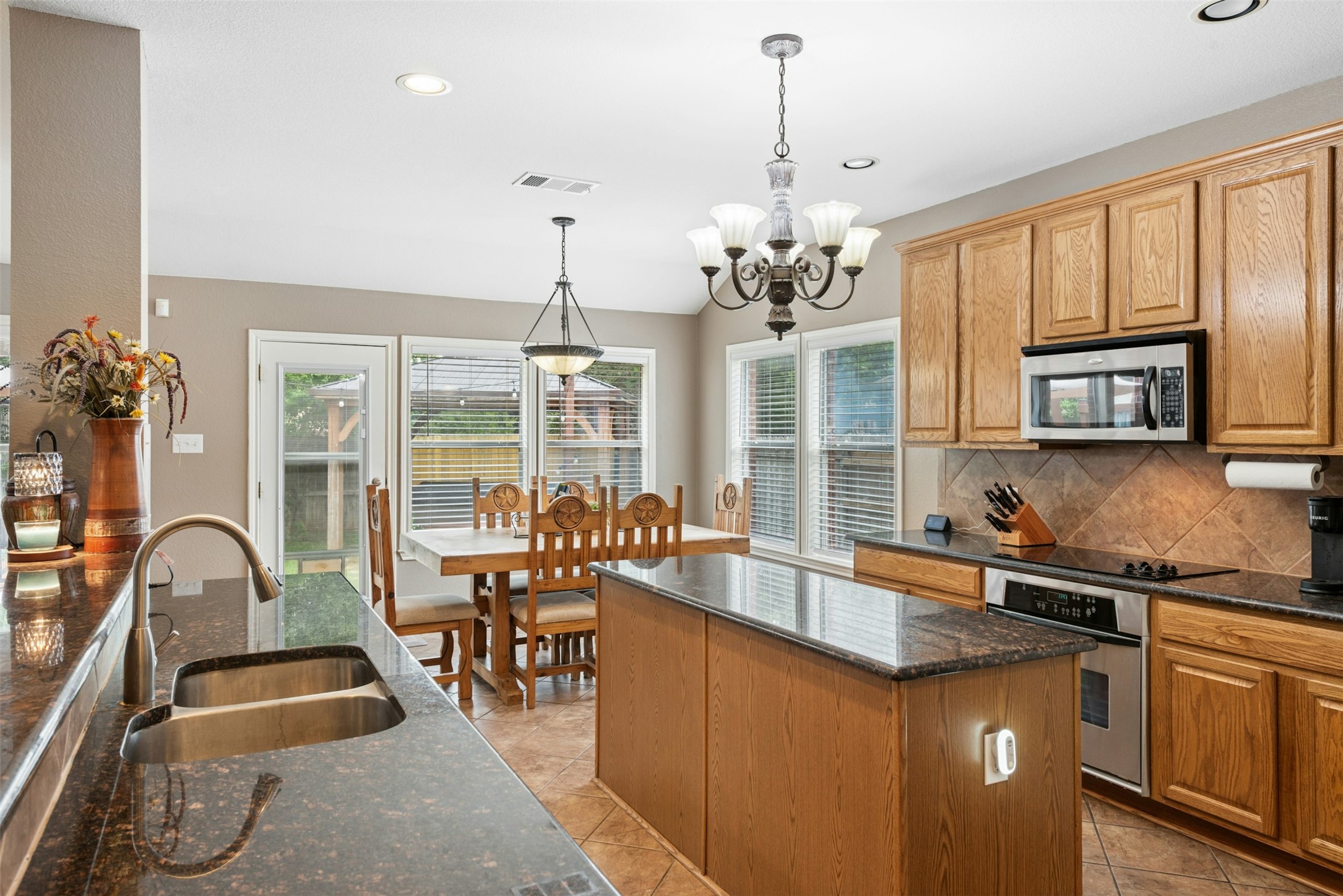 30013 Edgewood Drive Georgetown, TX 78628 - Photo 13 of 39 Spacious Kitchen and Breakfast Area. Plenty of natural light from 4 newly installed windows