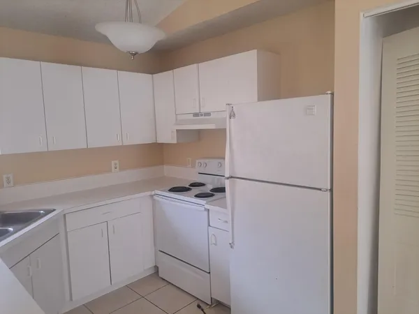 $1,550 | 2822 Stoneway Lane, Unit A, Fort Pierce, FL 34982