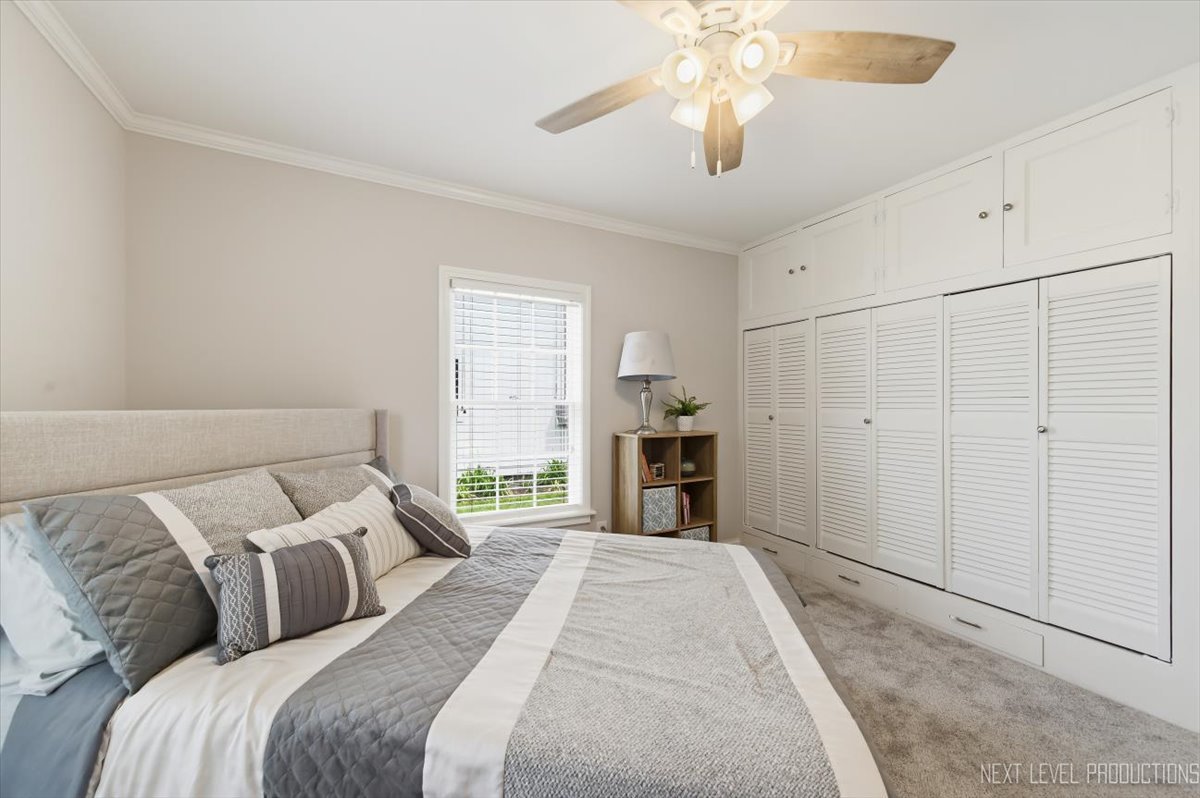 261 Main Street Oswego, IL 60543 - Photo 7 of 33
