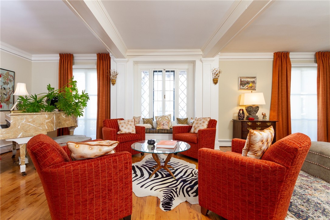 32 Broad Street Warren, RI 02885 - Photo 14 of 45 Formal Living room/Parlor
