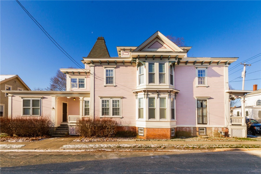 32 Broad Street Warren, RI 02885 - Photo 2 of 45 32 broad Side