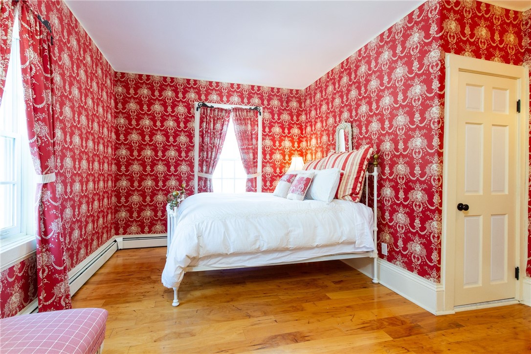 32 Broad Street Warren, RI 02885 - Photo 29 of 45 Bedroom 2