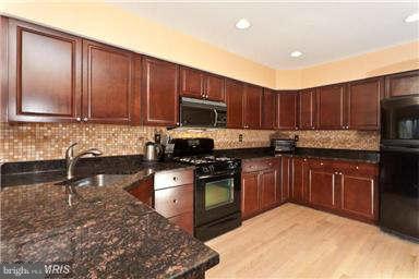 5888 Pimlico Road Baltimore, MD 21209 - Photo 5 of 10 Kitchen
