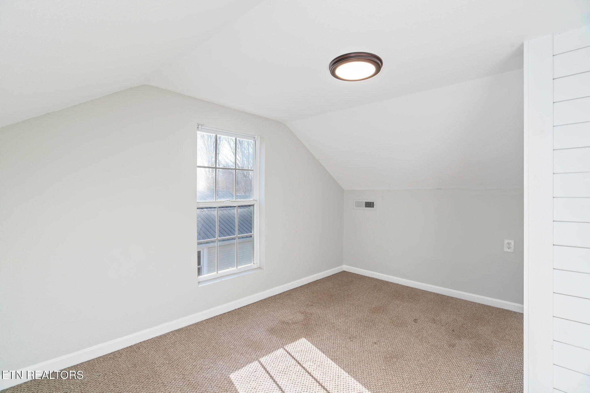 618 Steekee Road Loudon, TN 37774 - Photo 37 of 58 37-web-or-mls-618 Steekee Road-26