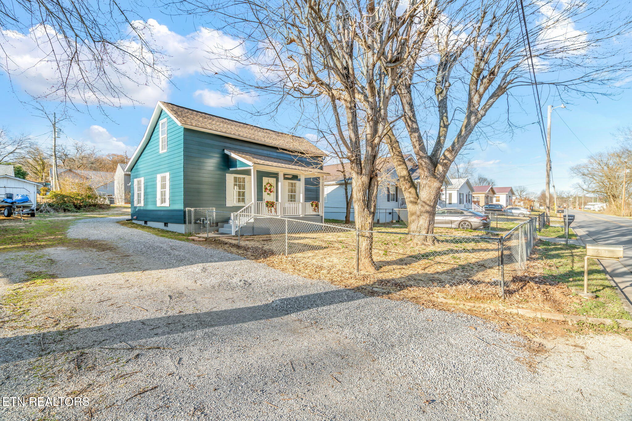 618 Steekee Road Loudon, TN 37774 - Photo 5 of 58 5-web-or-mls-618 Steekee Road-47