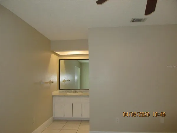 $2,050 | 2600 London Bridge Court, Orlando, FL 32837