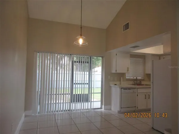 $2,050 | 2600 London Bridge Court, Orlando, FL 32837