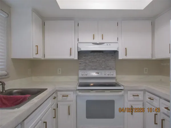 $2,050 | 2600 London Bridge Court, Orlando, FL 32837