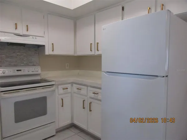 $2,050 | 2600 London Bridge Court, Orlando, FL 32837