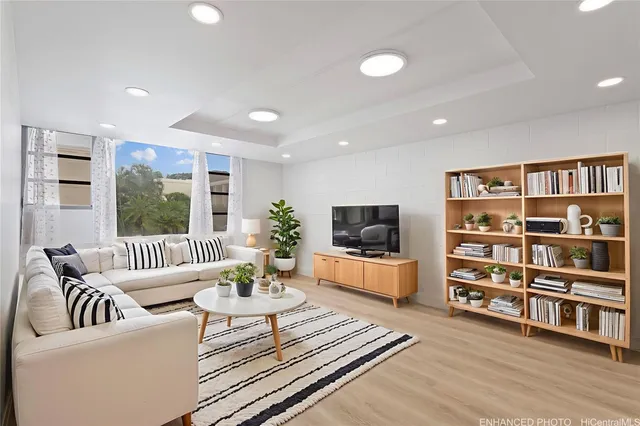 $425,000 | 98-1040 Moanalua Road, Unit 1201, Aiea, HI 96701