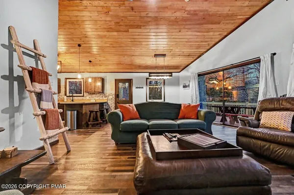 $324,000 | 56 Dryden Drive, Albrightsville, PA 18210