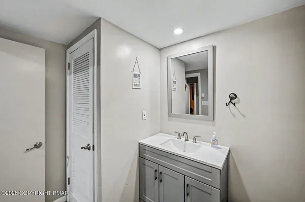 $324,000 | 56 Dryden Drive, Albrightsville, PA 18210