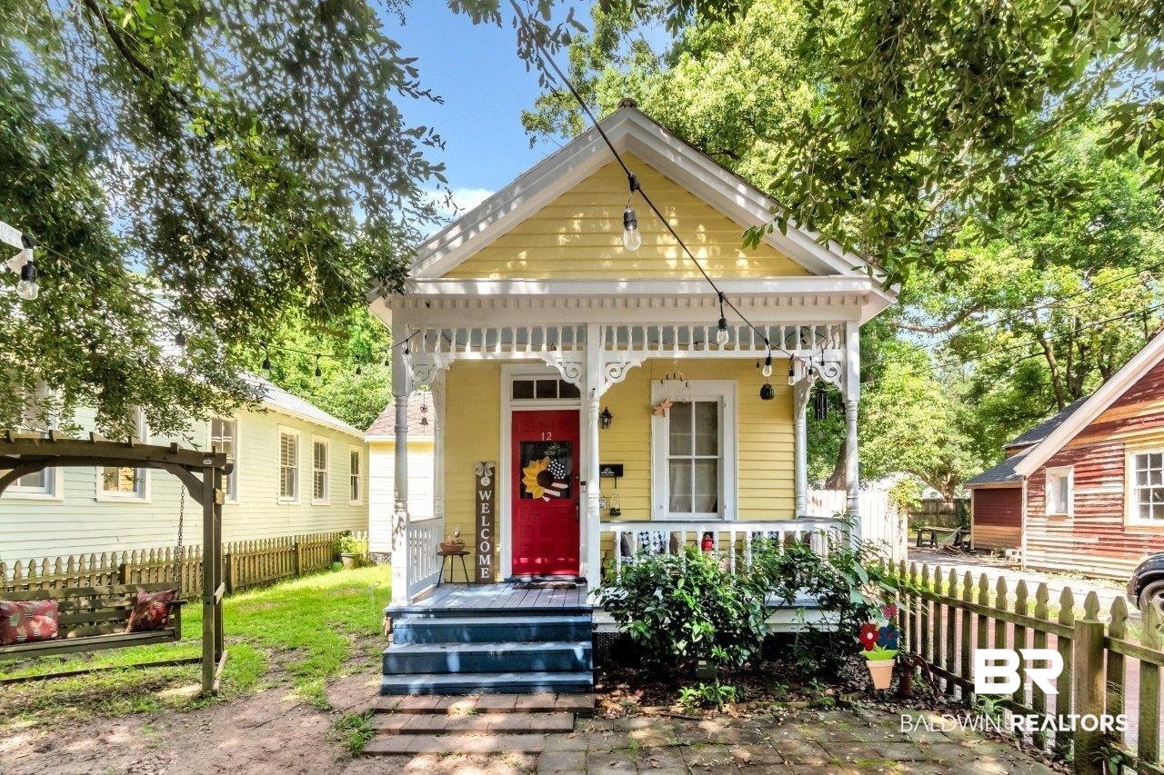 12 South Hallett Street Mobile, AL 36604 - Photo 1 of 22