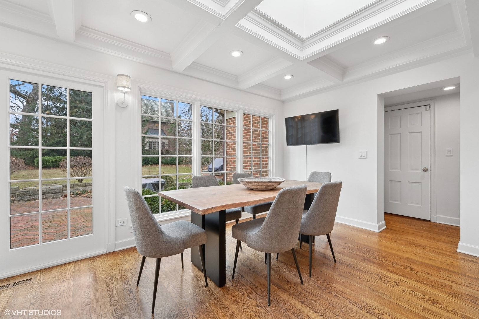 Undisclosed Address Glencoe, IL 60022 - Photo 10 of 57