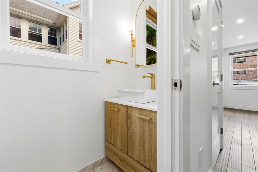 123 Nottinghill Road Boston, MA 02135 - Photo 6 of 29