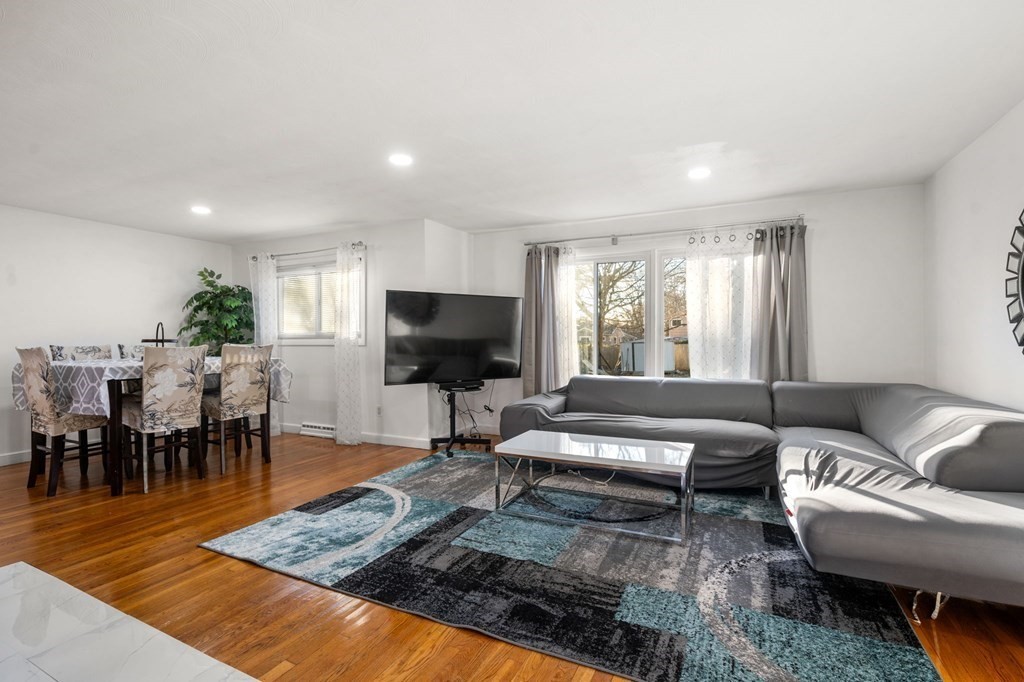 14 Woodward Road Framingham, MA 01701 - Photo 8 of 33 Gallery Image 8
