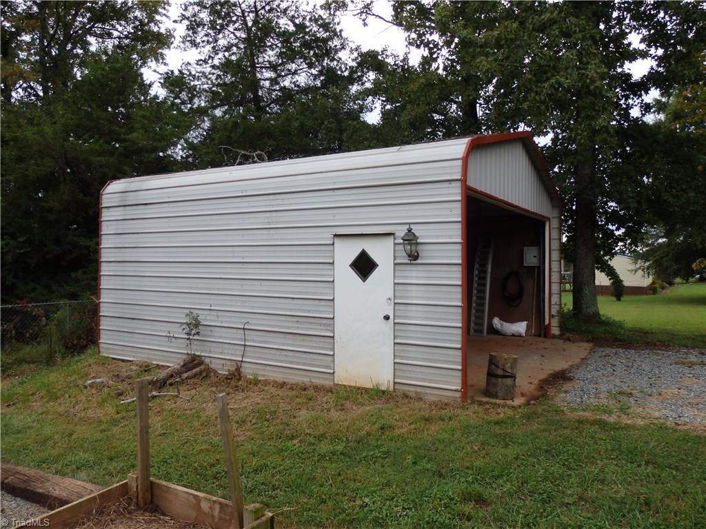 1128 Surratt Road Denton, NC 27239 - Photo 40 of 49 Gallery Image 40