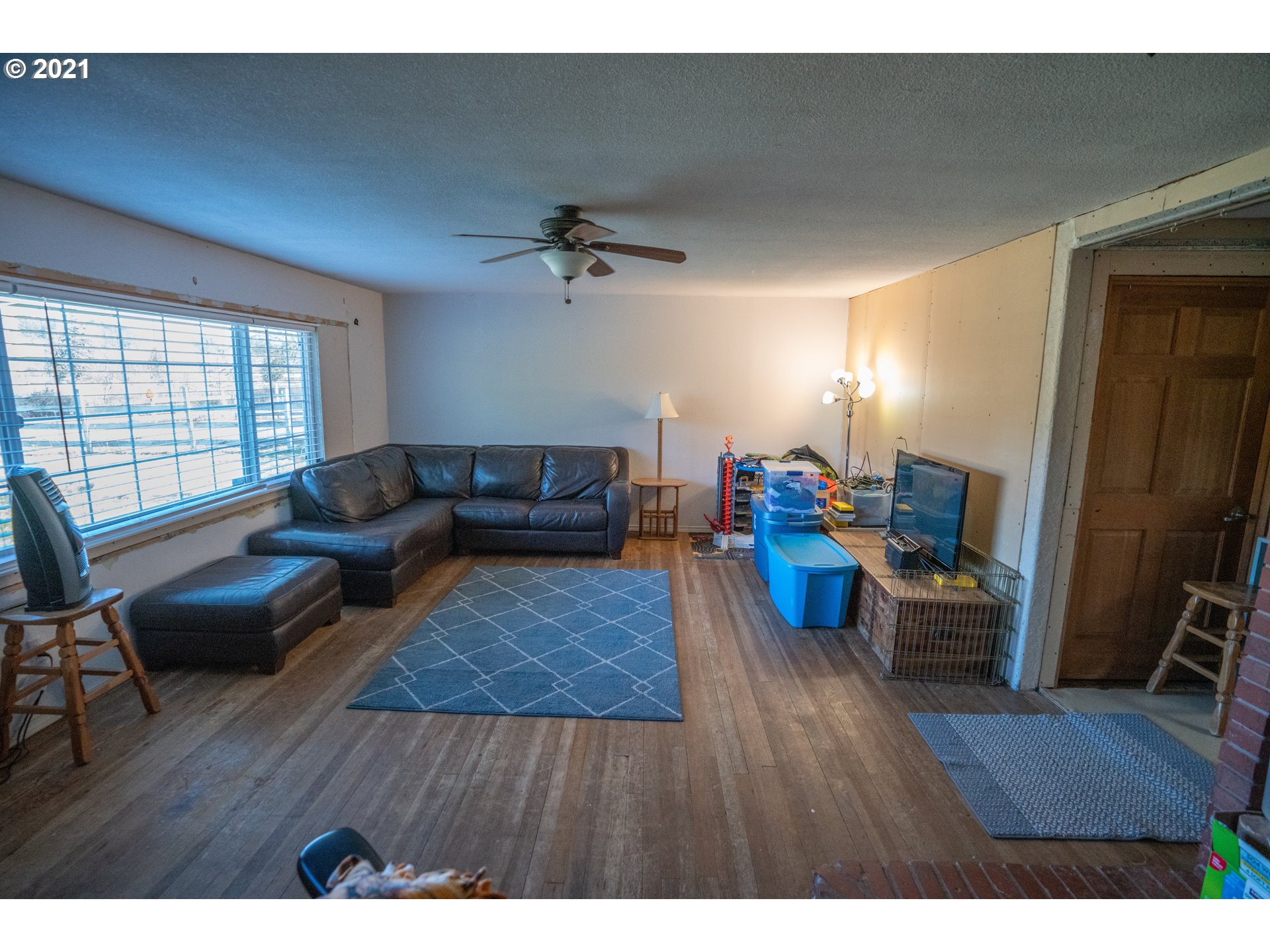 16292 South Union Mills Road Mulino, OR 97042 - Photo 2 of 16 Gallery Image 2