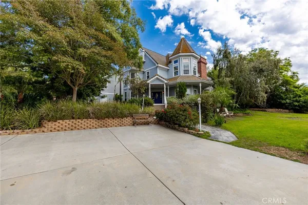 $1,650,000 | 3352 VÃa Zara, Fallbrook, CA 92028