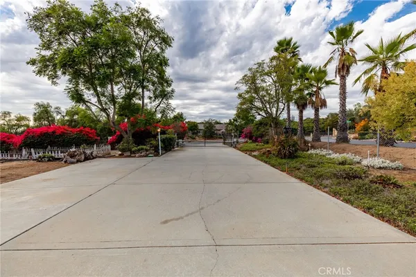 $1,650,000 | 3352 VÃa Zara, Fallbrook, CA 92028
