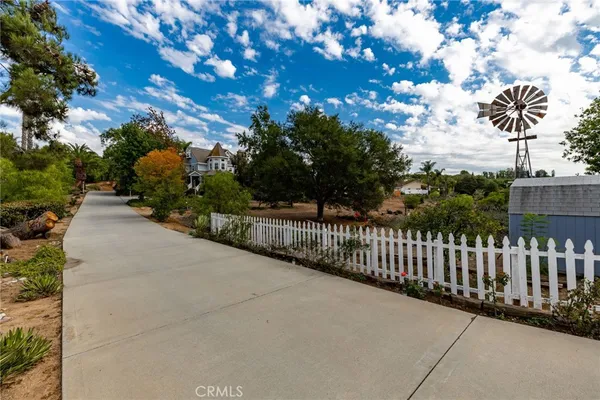 $1,650,000 | 3352 VÃa Zara, Fallbrook, CA 92028