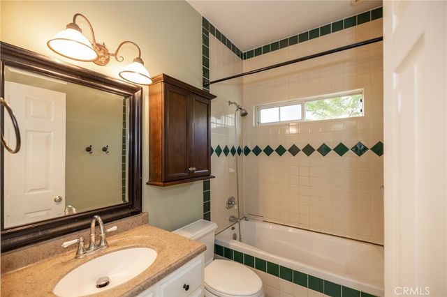 $1,700,000 | 3352 VÃa Zara, Fallbrook, CA 92028