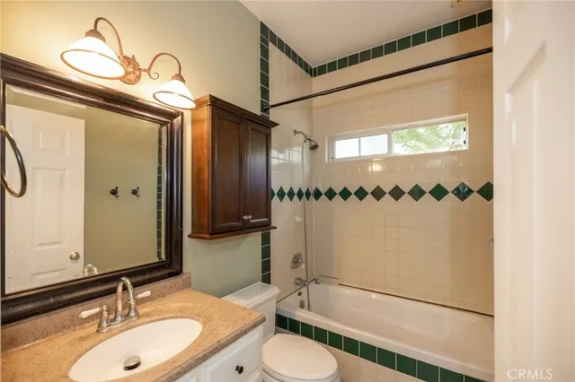 $1,700,000 | 3352 Vía Zara, Fallbrook, CA 92028