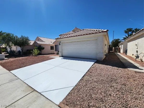 $1,995 | 4449 Cielo Lane, Las Vegas, NV 89130