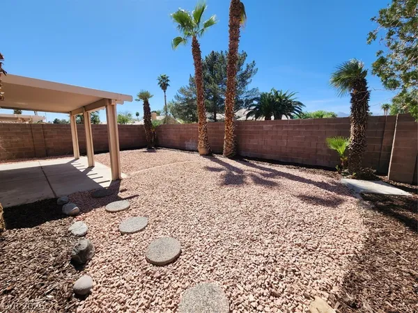 $1,895 | 4449 Cielo Lane, Las Vegas, NV 89130