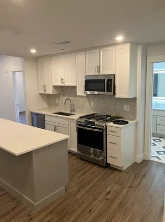 $3,375 | 61 County Street, Unit 310, Dover, MA 02030