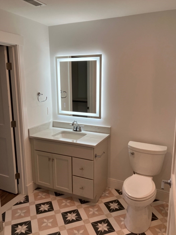 61 County Street, Unit 310 Dover, MA 02030 - Photo 3 of 6