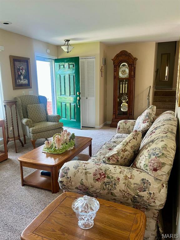 5001 Kingsmire Drive Godfrey, IL 62035 - Photo 3 of 19 Gallery Image 3