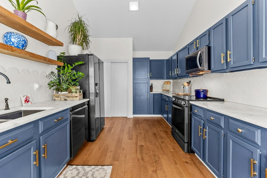 278 Taylor Road Portsmouth, RI 02871 - Photo 12 of 50 Gallery Image 12