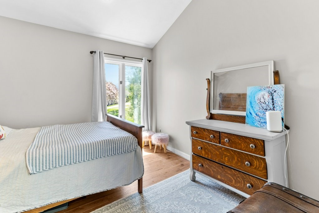 278 Taylor Road Portsmouth, RI 02871 - Photo 18 of 50 Gallery Image 18
