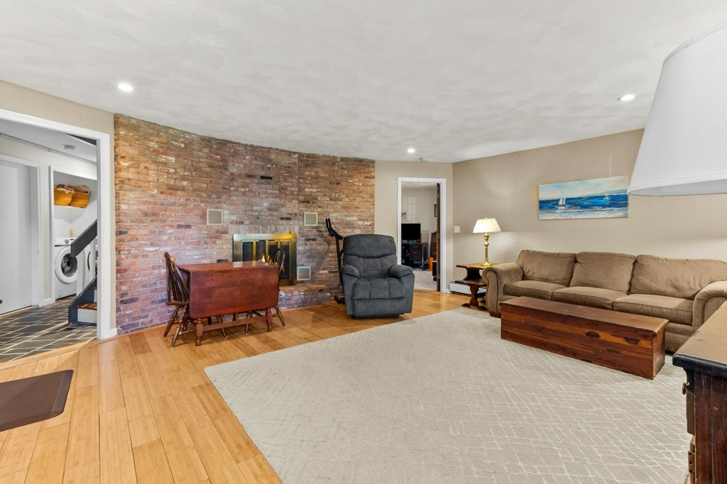 278 Taylor Road Portsmouth, RI 02871 - Photo 25 of 50 Gallery Image 25