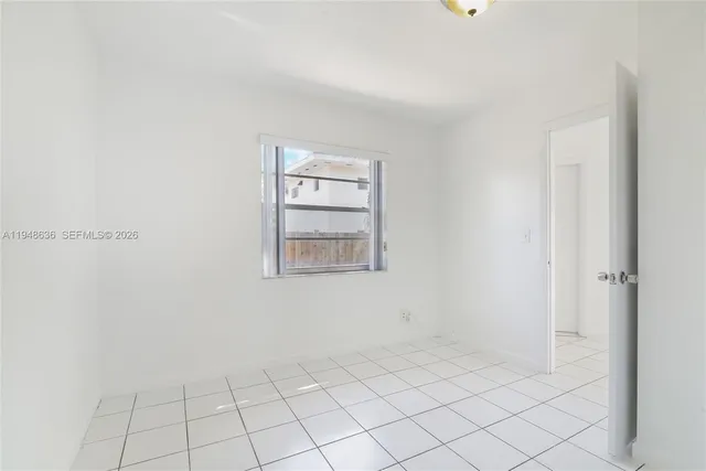 $2,400 | 2536 Cleveland Street, Unit 2536, Hollywood, FL 33020