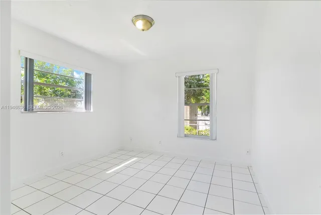 $2,400 | 2536 Cleveland Street, Unit 2536, Hollywood, FL 33020