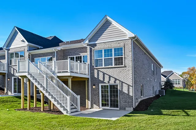 $709,990 | 12235 Copper Ridge Drive, Unit 18, Lemont, IL 60439